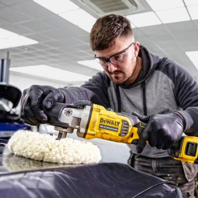 Polerka rotacyjna akumulatorowa DeWalt DCM849P2 18V + 2x5Ah + torba - zdjęcie nr 3