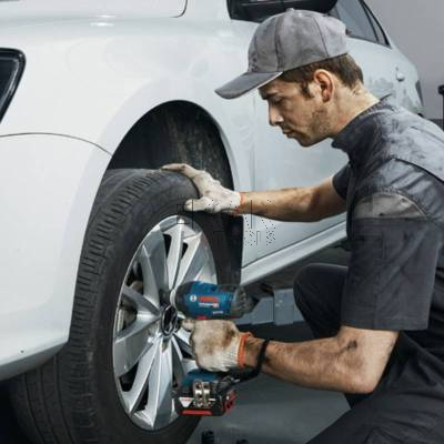 Klucz udarowy BOSCH GDS 18V-400 06019K0021 1/2 400Nm + walizka - zdjęcie nr 4