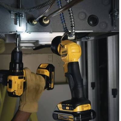 Lampa akumulatorowa reflektor LED DeWALT DCL040 110lm 18V XR - zdjęcie nr 3