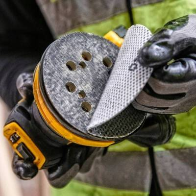 Szlifierka mimośrodowa DeWalt DCW210P2 18V 125mm + 2x5Ah + walizka - zdjęcie nr 4