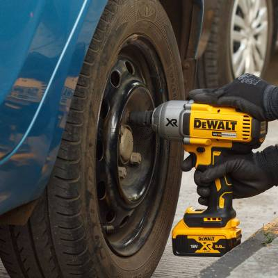 Klucz udarowy akumulatorowy DeWALT DCF899N 18V 1/2 950Nm - zdjęcie nr 4