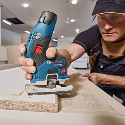 Frezarka krawędziowa akumulatorowa Bosch GKF 12V-8 06016B0002 12V - zdjęcie nr 3