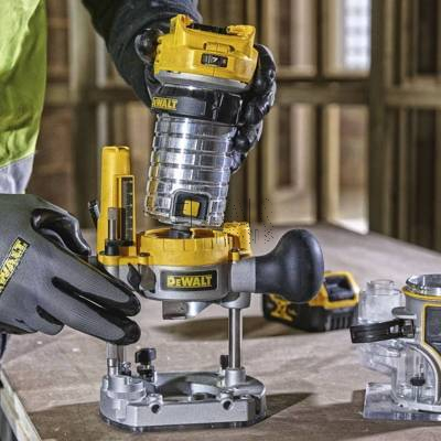 Frezarka górnowrzecionowa DeWalt DCW604P2 8mm + 2x5Ah + walizka - zdjęcie nr 4