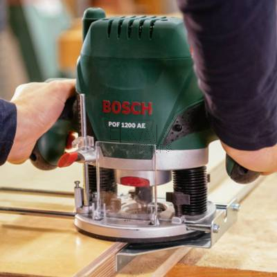 Frezarka górnowrzecionowa BOSCH POF 1200 AE 060326A100 - zdjęcie nr 2