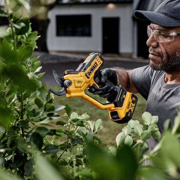 Sekator akumulatorowy nożyce ogrodowe DeWalt DCMPP568P1 18V 38mm + 1x5Ah - zdjęcie nr 4