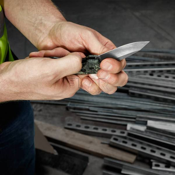 Nóż składany kieszonkowy kamuflaż MILWAUKEE FASTBACK 4932492375 - zdjęcie nr 4