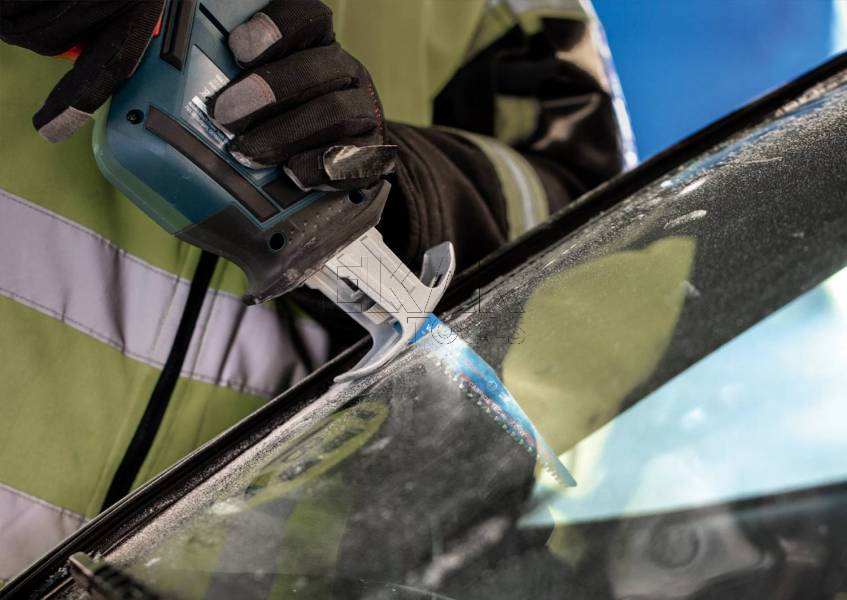 Brzeszczot do piły szablastej BOSCH EXPERT Vehicle Rescue S957 CHM 2608900379 - zdjęcie nr 4