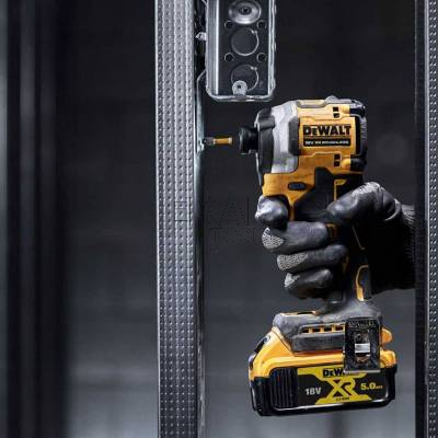 Zakrętarka udarowa DeWalt DCF850N 18V 1/4 206Nm - zdjęcie nr 4