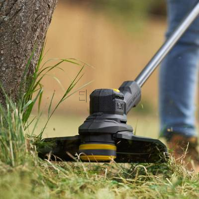 Podkaszarka akumulatorowa STANLEY FATMAX SFMSTB930M 28/33cm + 1x4Ah - zdjęcie nr 4