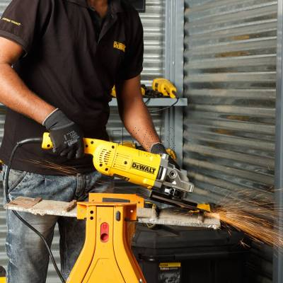 Szlifierka kątowa DeWalt DWE492 230mm 2200W - zdjęcie nr 4