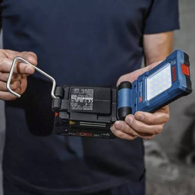 Lampa akumulatorowa latarka BOSCH GLI 18V-800 800lm 0601443600 - zdjęcie nr 4