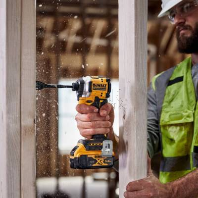 Zakrętarka udarowa akumulatorowa DeWalt DCF850NT 18V 208Nm + walizka - zdjęcie nr 3