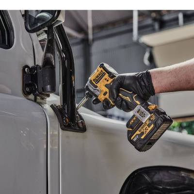 Zakrętarka udarowa akumulatorowa DeWalt DCF850NT 18V 208Nm + walizka - zdjęcie nr 4