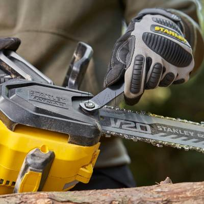 Piła łańcuchowa akumulatorowa Stanley SFMCCS730M1 18V 30cm + 1x4Ah - zdjęcie nr 4