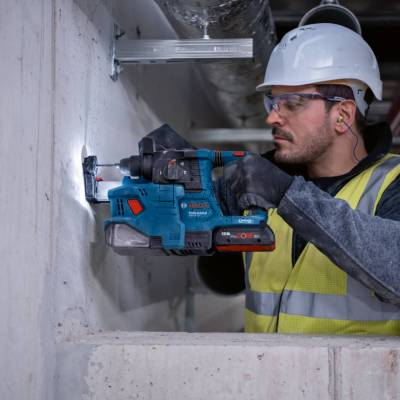 System odsysania pyłu BOSCH GDE 18V-16 do młota GBH 1600A0051M - zdjęcie nr 4