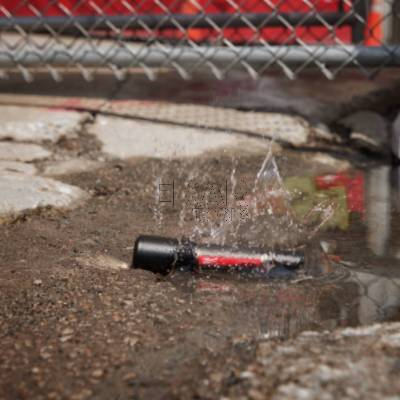 Latarka akumulatorowa USB L4 FL2000-301 2000 lm IP67 Milwaukee 4933479637 - zdjęcie nr 4