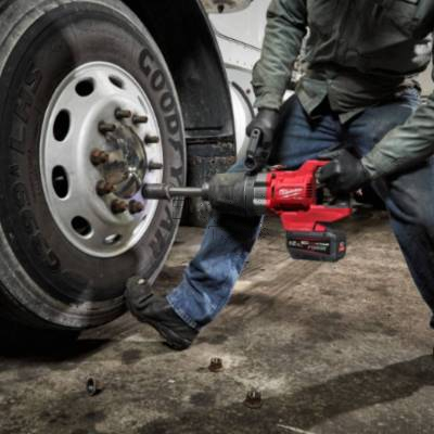 Klucz udarowy z rękojeścią D Milwaukee M18 ONEFHIWF1D-0C 4933471755 + walizka - zdjęcie nr 4