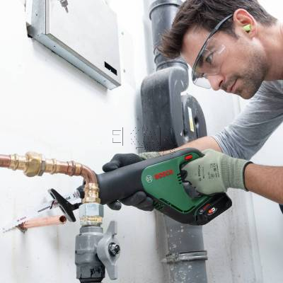 Piła szablasta akumulatorowa AdvancedRecip 18 BOSCH 06033B2403 + 1x2,5Ah - zdjęcie nr 4