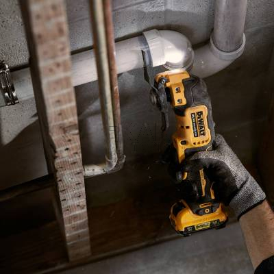 Narzędzie wielofunkcyjne DeWalt DCS353D2 12V + 2x2Ah + walizka + osprzęt - zdjęcie nr 4