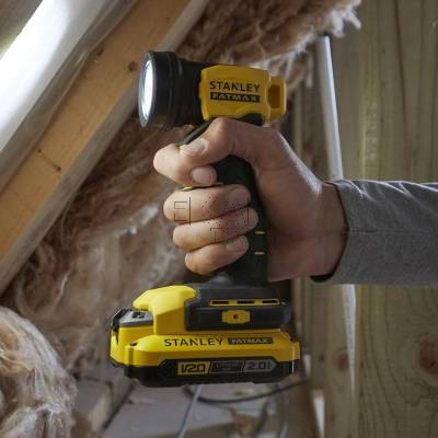 Latarka akumulatorowa STANLEY SFMCL020B 18V V20 140lm - zdjęcie nr 3