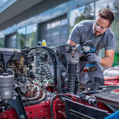 Klucz udarowy BOSCH GDS 18V-450 PC 06019K4102 1/2 450Nm + 2x4Ah + L-BOXX - zdjęcie nr 4