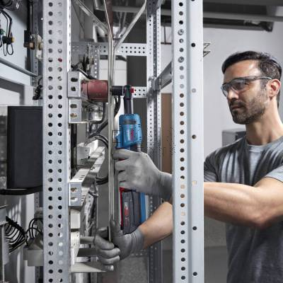 Klucz grzechotkowy udarowy BOSCH GRC 18V-60 3/8 06019N8002 + 2x2Ah + L-BOXX - zdjęcie nr 3