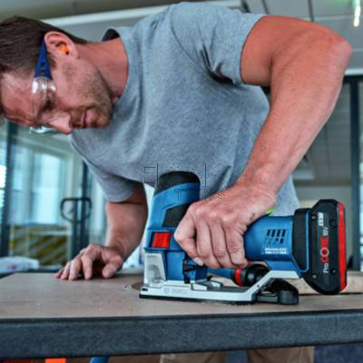 Wyrzynarka akumulatorowa BOSCH GST 18V-155 SC 18V 06015B0002 + L-BOXX + 2x4Ah - zdjęcie nr 3