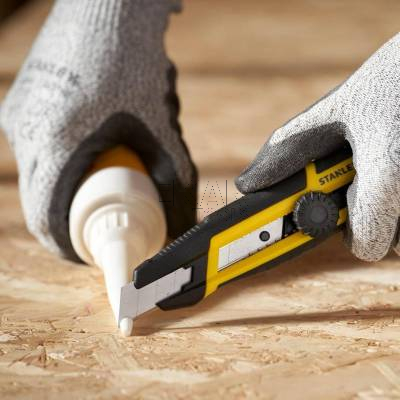 Nóż z wysuwanym ostrzem i systemem łamania 18mm STANLEY STHT10500-0 - zdjęcie nr 4