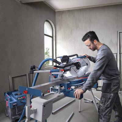 Piła ukośnica z posuwem BOSCH PRO GCM 340-305 D 0601B60000 1800W 305mm - zdjęcie nr 4