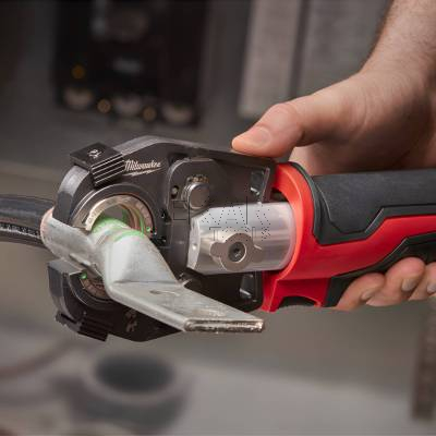 Hydrauliczna zaciskarka do kabli Milwaukee M18 HCCT-201C 4933451194 + 2Ah + walizka - zdjęcie nr 4